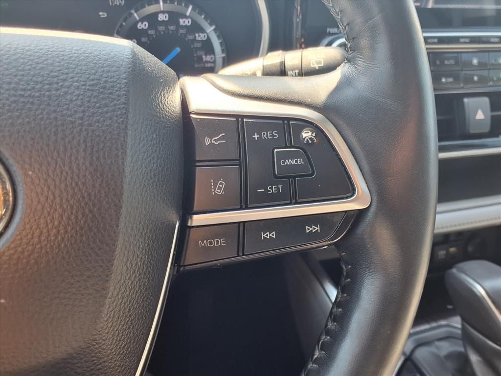 2021 Toyota Highlander Hybrid Platinum