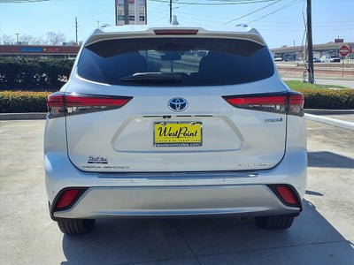 2021 Toyota Highlander Hybrid Platinum