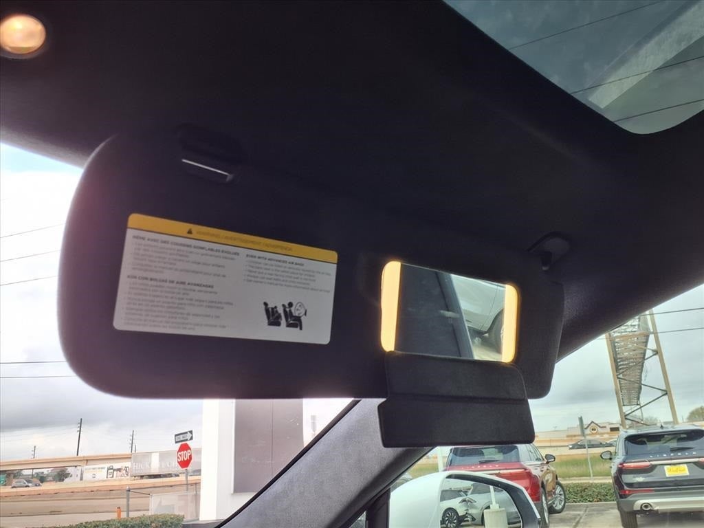 2022 Tesla Model S Base