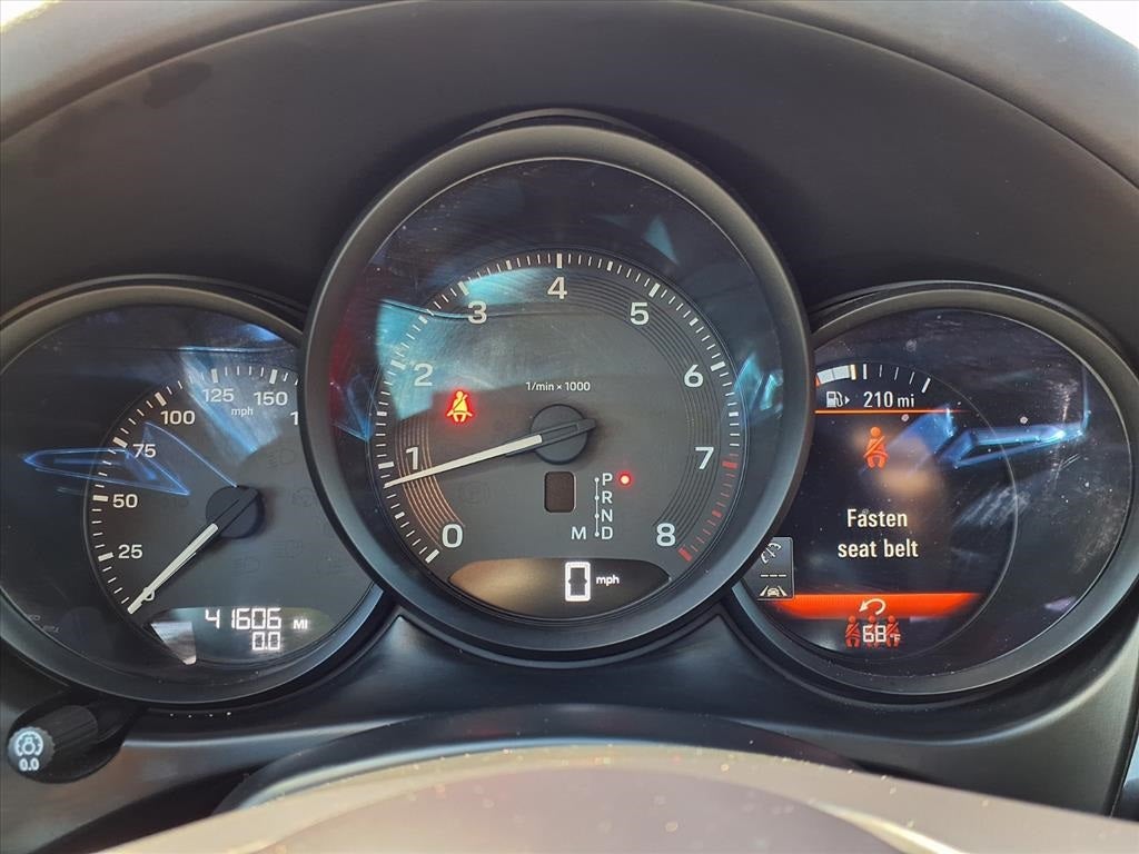 2022 Porsche Macan Base