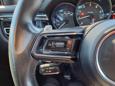 2022 Porsche Macan Base