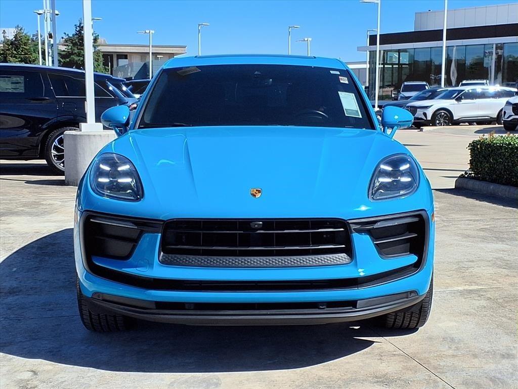 2022 Porsche Macan Base