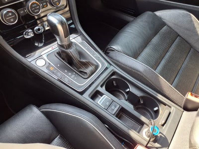 2019 Volkswagen Golf R DCC & Navigation 4Motion