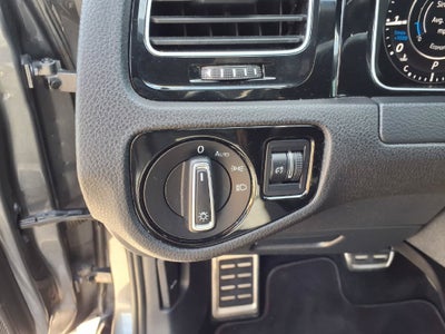 2019 Volkswagen Golf R DCC & Navigation 4Motion
