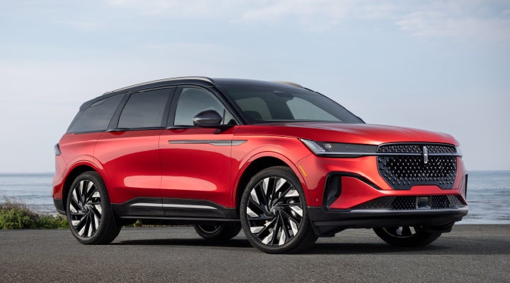 A 2024 Lincoln Nautilus® Reserve model is shown with the stylish available Jet Appearance Package. | West Point Lincoln of Sugar Land in Houston TX