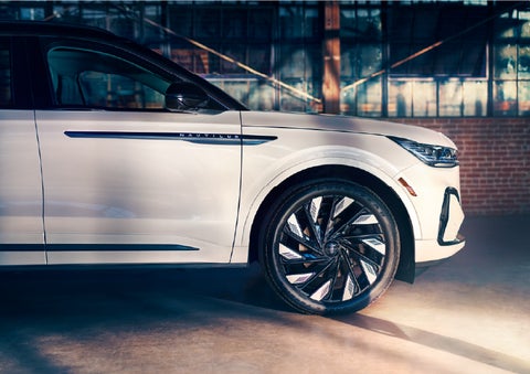 The wheels of the available Jet Appearance Package are highlighted. | West Point Lincoln of Sugar Land in Houston TX